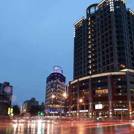 晶城青年旅館 4F ไทเป ภายนอก รูปภาพ
